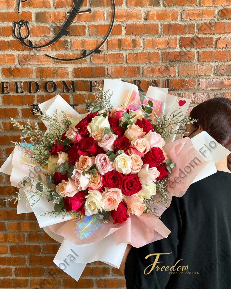 99 Roses Oversize Bouquet