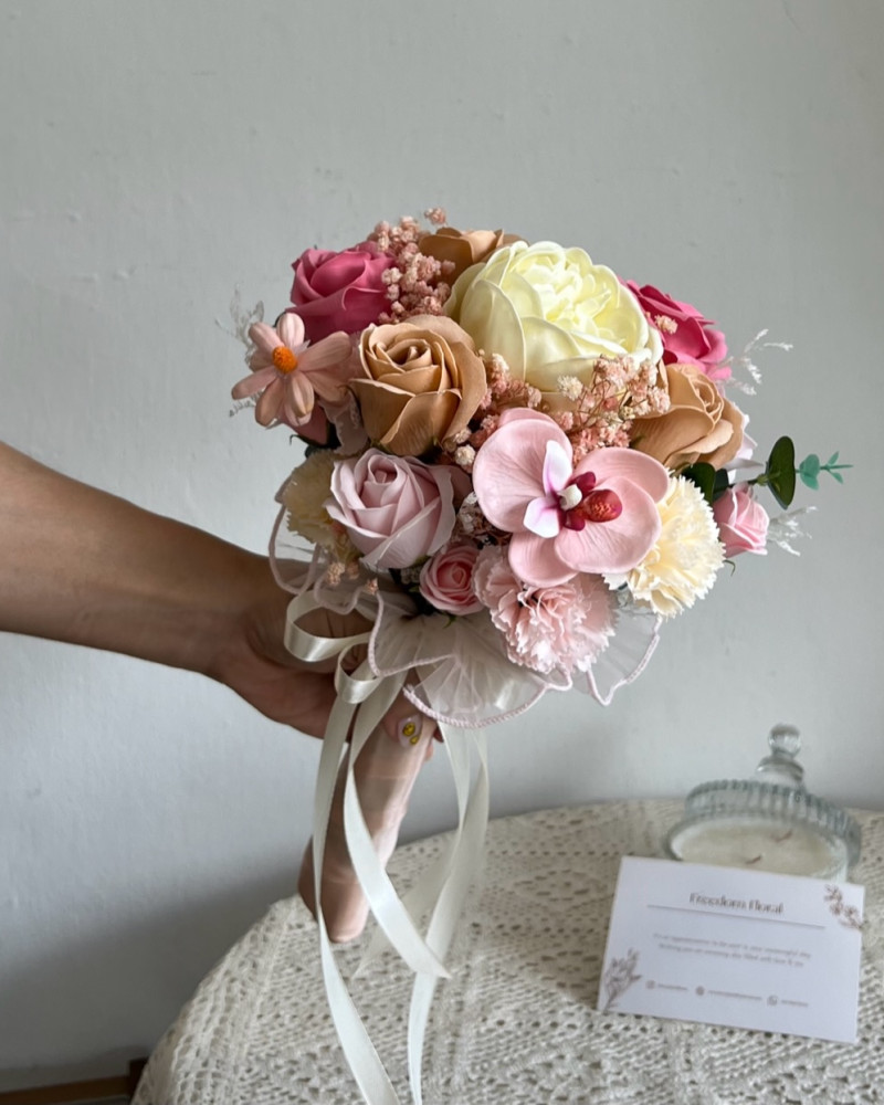 Amy Bridal Bouquet (Soap Flower)
