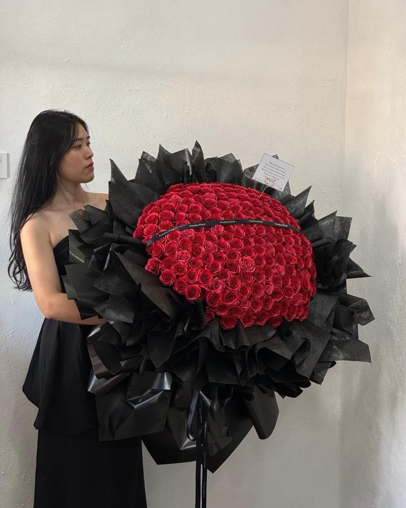 199 Roses of Love (soap flower)