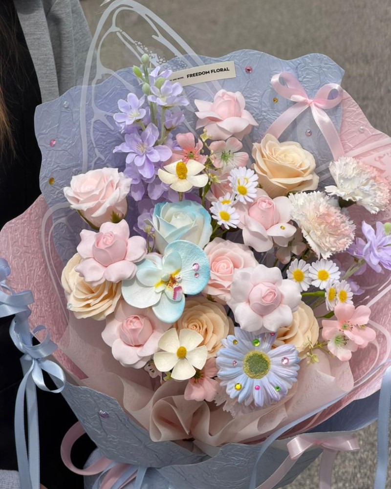 粉蓝梦境 Pastel Dreamscape (soap flower)